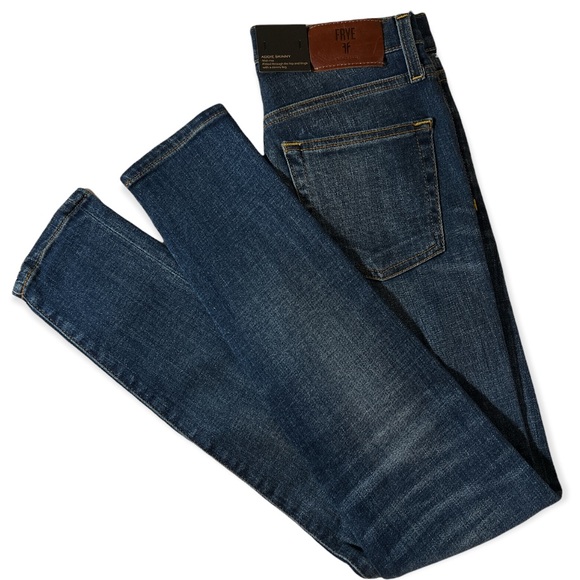 FRYE Addie Skinny Jeans in Laney (size 26) - Picture 5 of 7